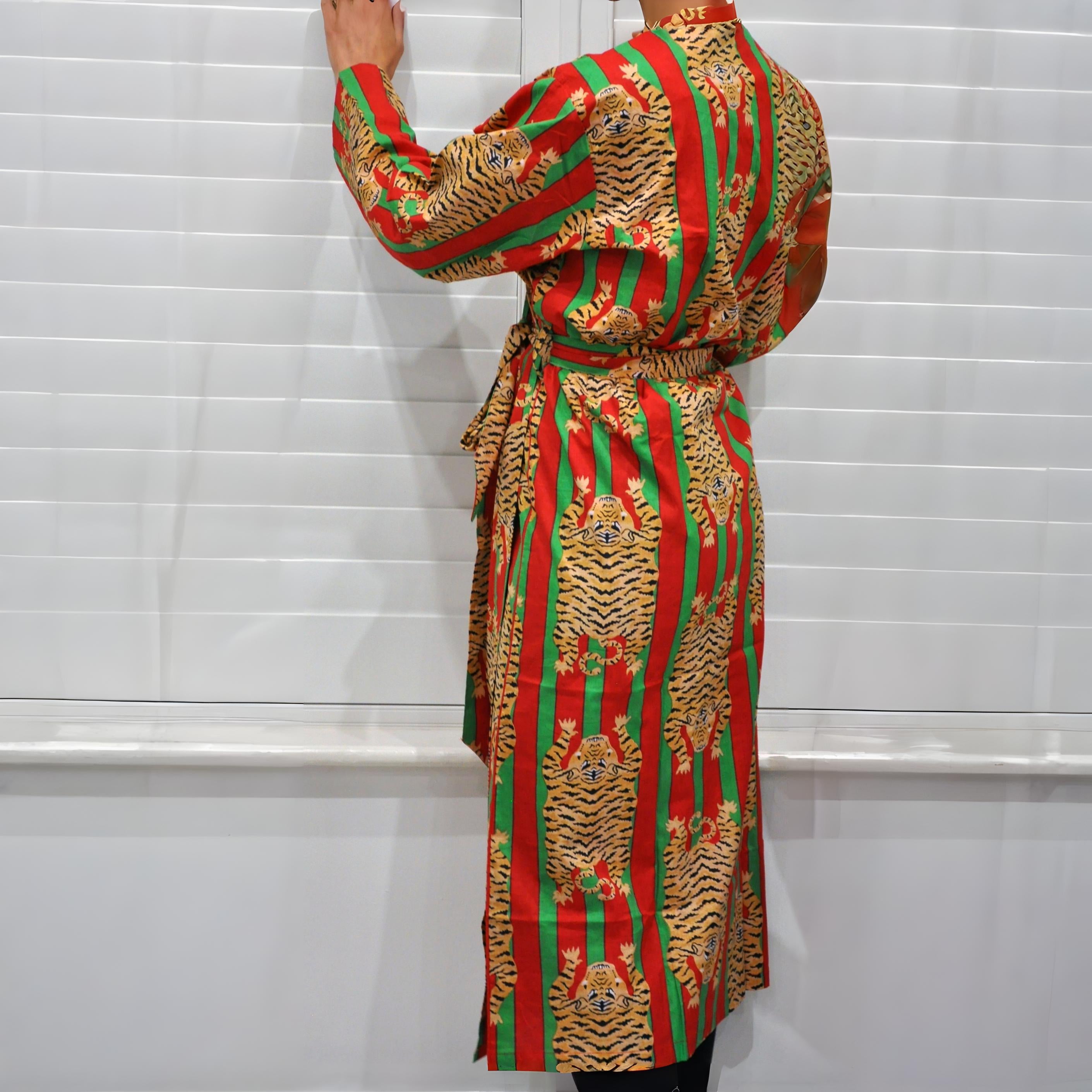 Tiger Robe Vs Bengal Tiger Red Robe – Roya London