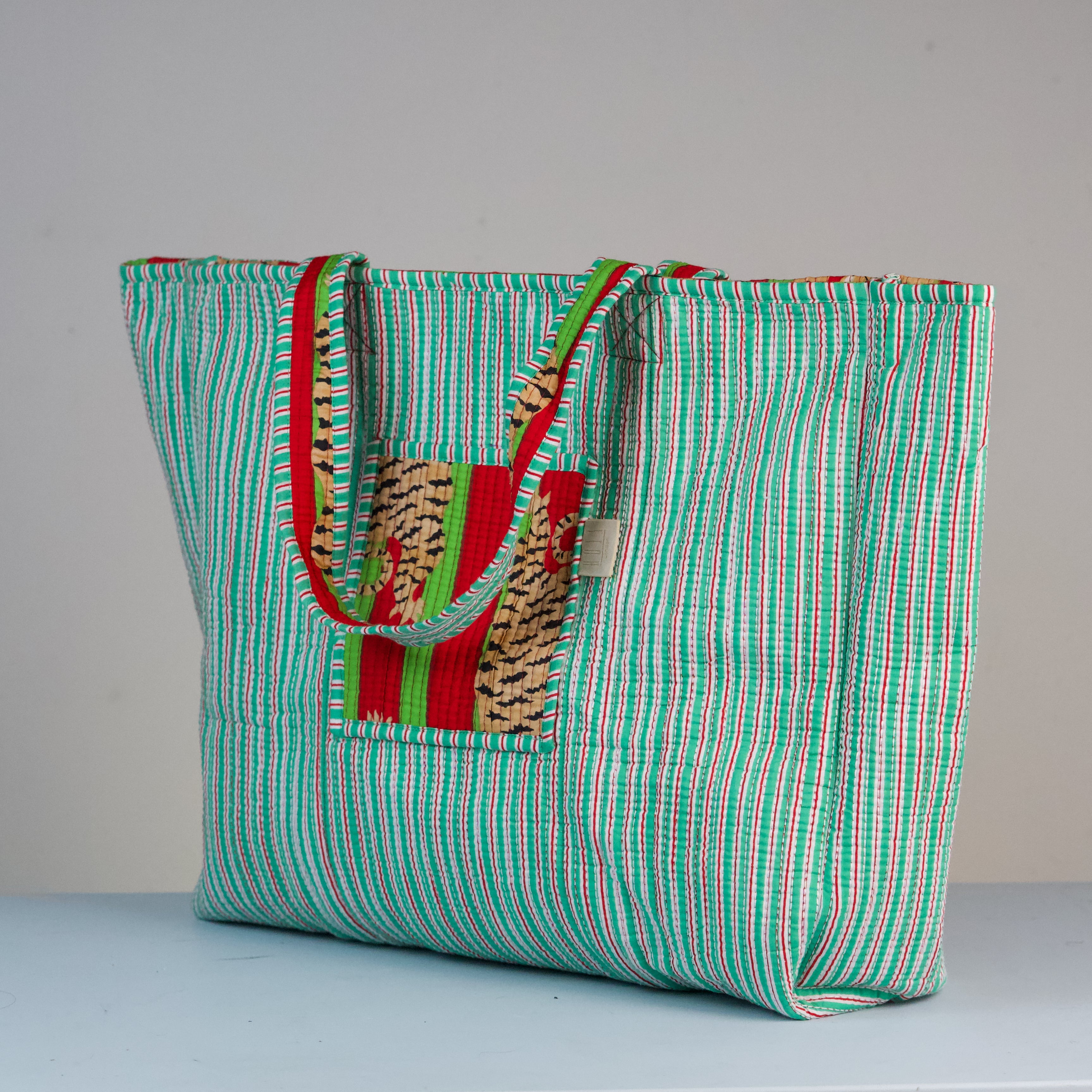 Bengal Tiger Tote bag